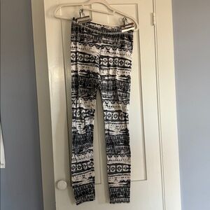 Urban Outfitters Truly Madly Deeply Gray and Cream Shibori Print Leggings Medium